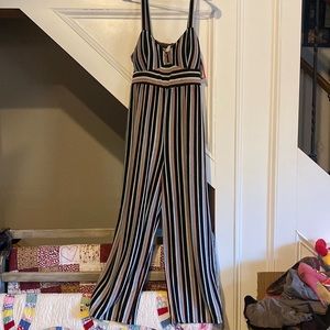 Xhiliration Romper Size Lg